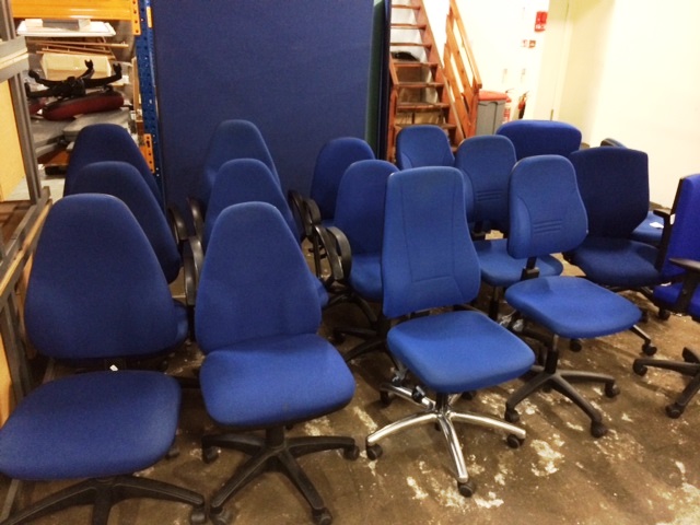p-1038-used-chairs-blue.jpg