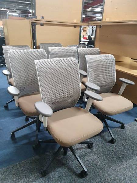 Vitra ID Task Chairs front view