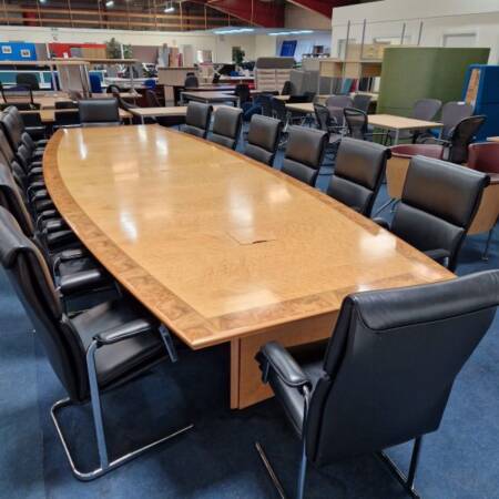 5m veneer boardroom table full shot